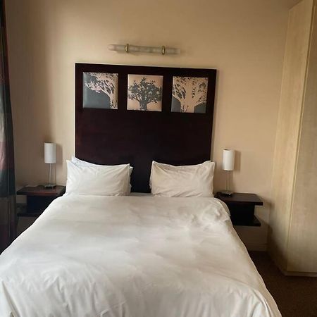 Cool & Easy Flat In The Heart Of Marshalltown 요하네스버그 외부 사진