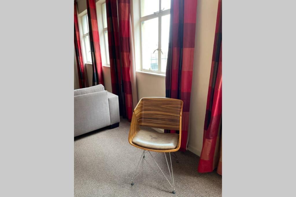 Cool & Easy Flat In The Heart Of Marshalltown 요하네스버그 외부 사진