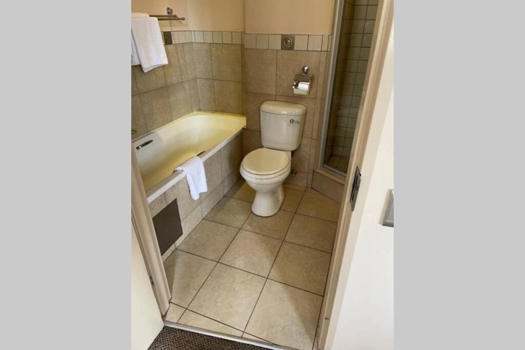 Cool & Easy Flat In The Heart Of Marshalltown 요하네스버그 외부 사진